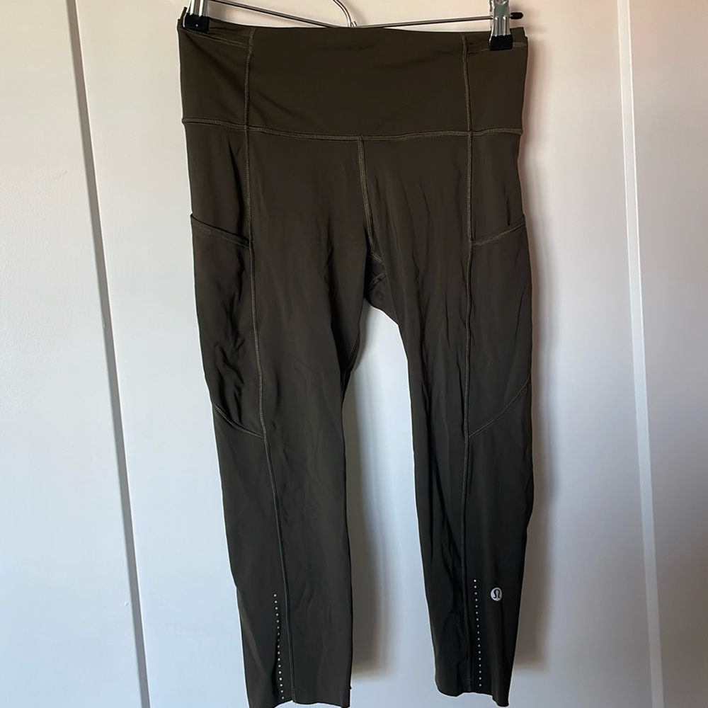 Lululemon crop leggings
